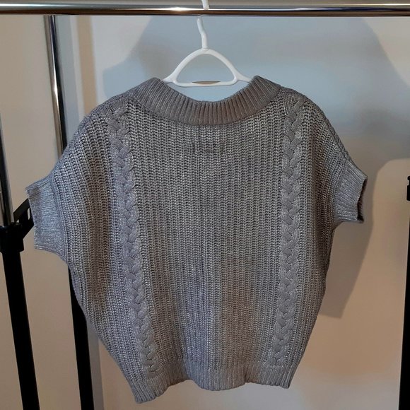 New Danier Short Sleeve Sweater - Picture 4 of 4